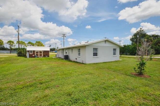 1637 Piney Rd , North Fort Myers, FL 33903 Photo