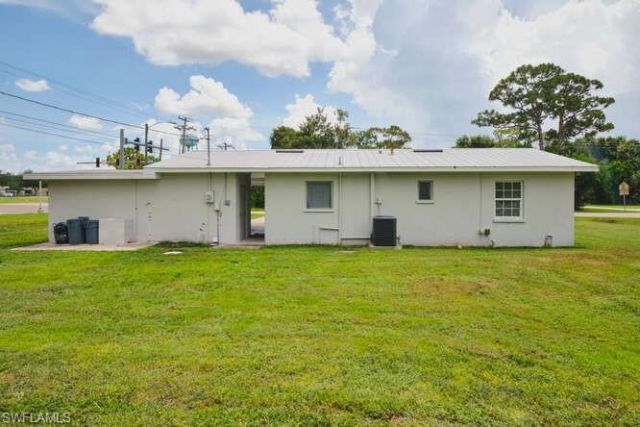 1637 Piney Rd , North Fort Myers, FL 33903 Photo