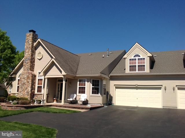 627 Bellflower Road, Langhorne, PA 19047 Main Photo