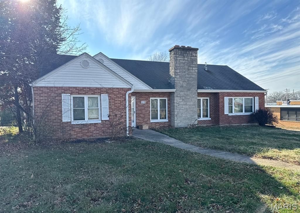 1212 E Main Street, Linn, MO 65051 Main Photo