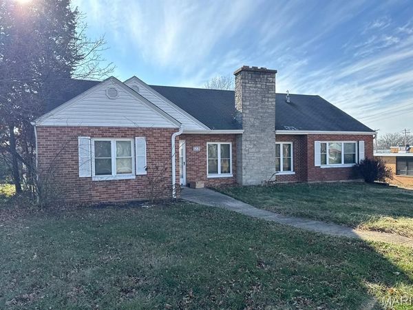 1212 E Main Street, Linn, MO 65051
