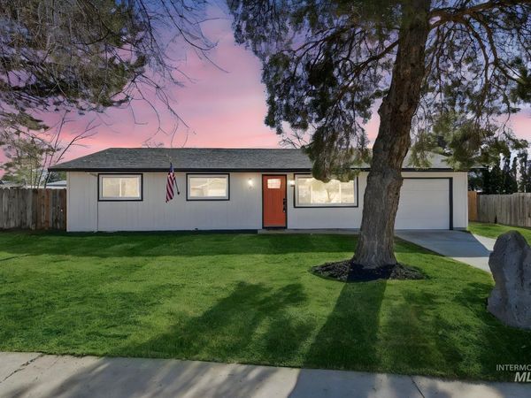 563 W Trini St, Kuna, ID 83634