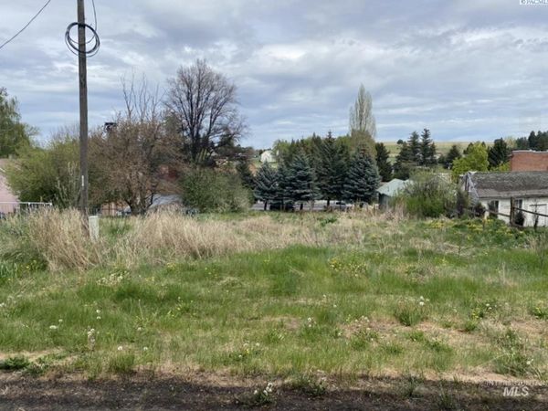 111 S High Street, Uniontown, WA 99179