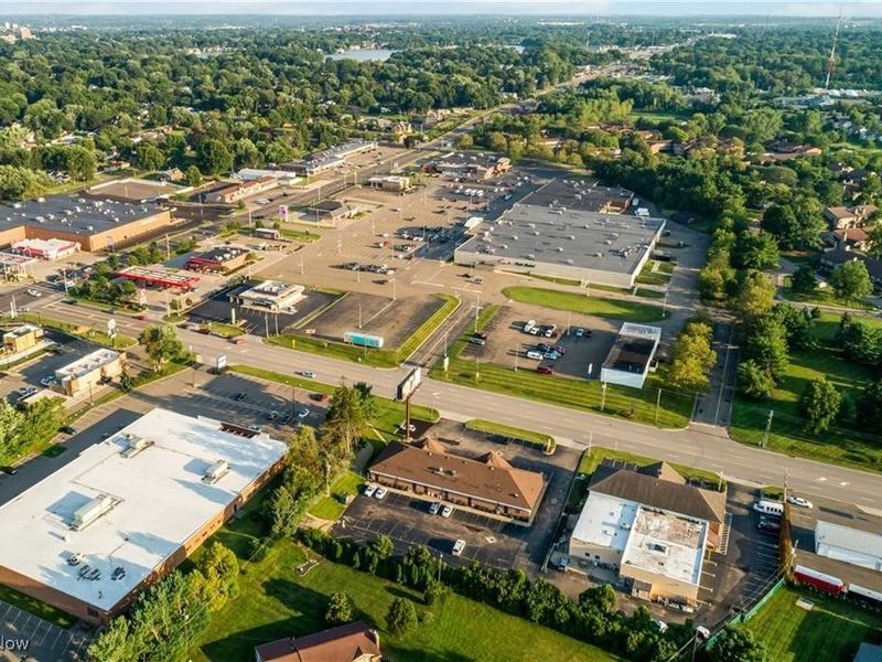 4501-4463 Hills and Dales Road NW, Canton, OH 44718 Photo 12