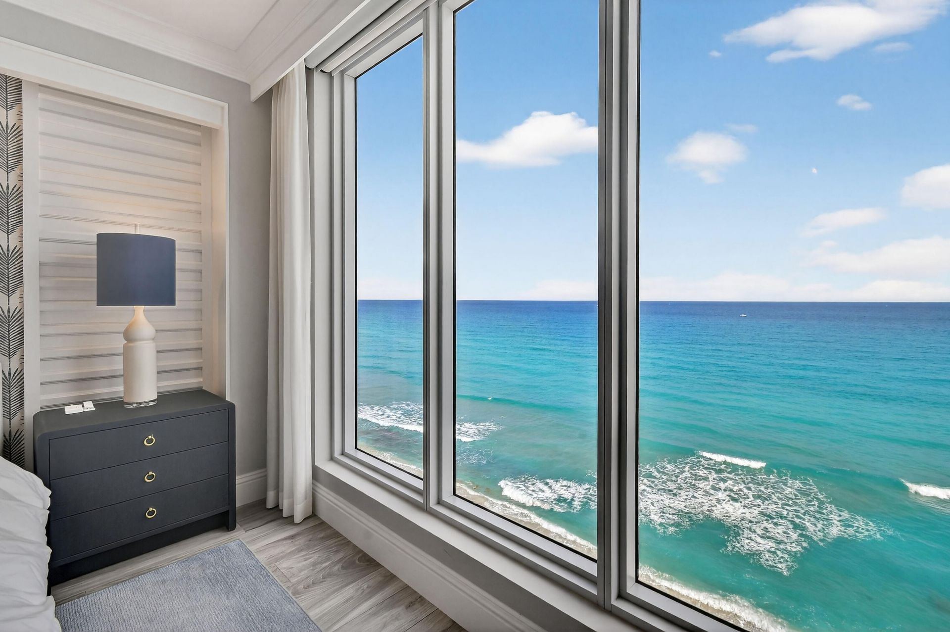 5050 N Ocean Drive, Unit 902, Singer Island, FL 33404 Photo