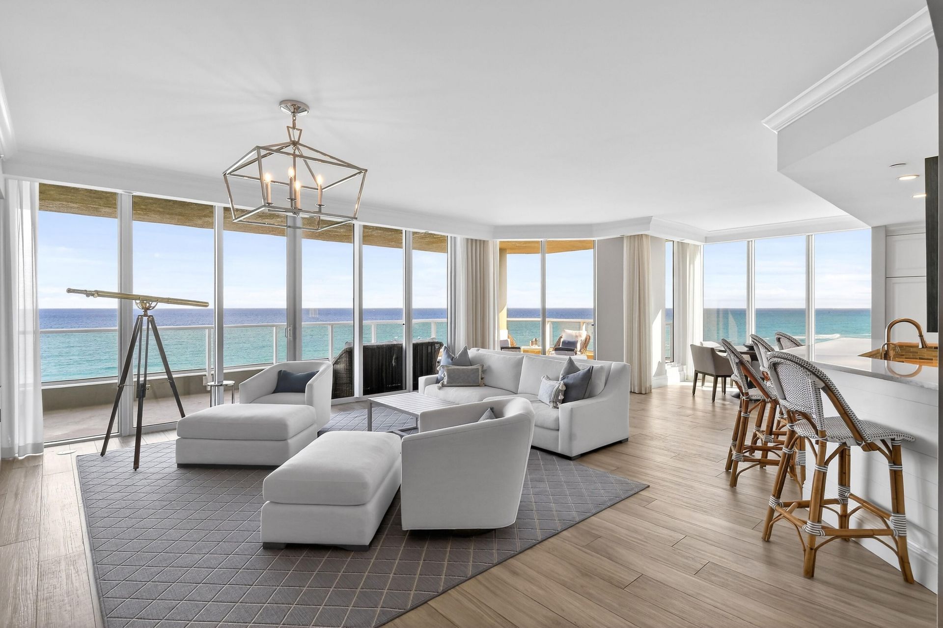 5050 N Ocean Drive, Unit 902, Singer Island, FL 33404 Photo
