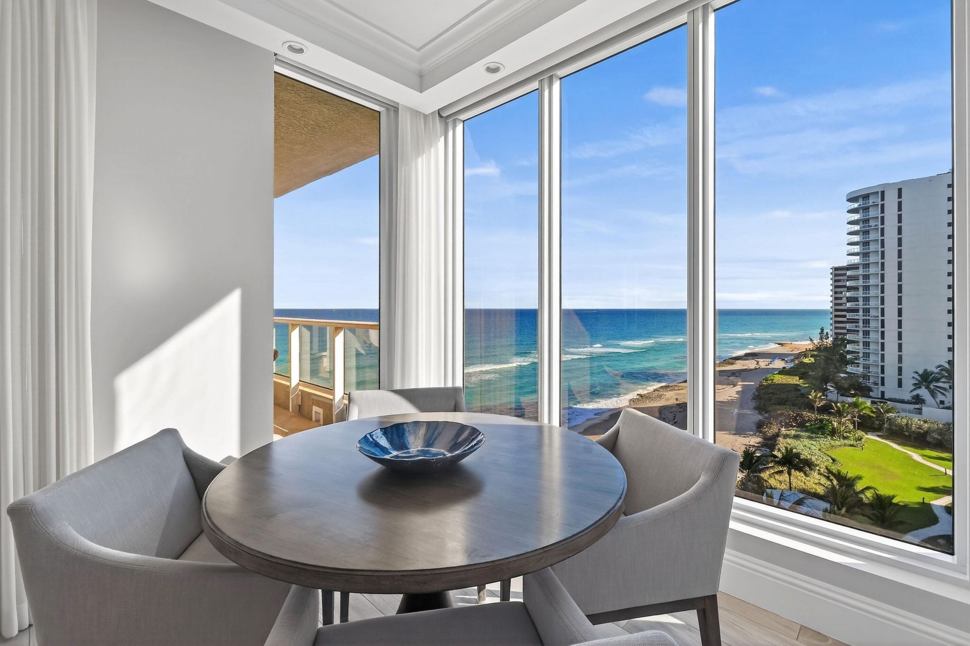 5050 N Ocean Drive, Unit 902, Singer Island, FL 33404 Photo