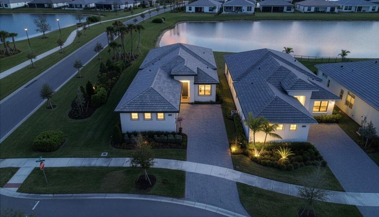 8431 SW Cantante Way, Port Saint Lucie, FL 34987 Photo