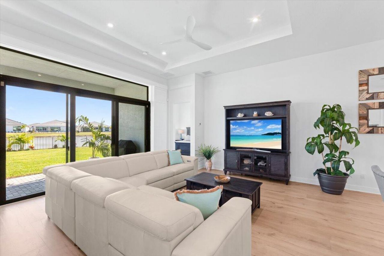 8431 SW Cantante Way, Port Saint Lucie, FL 34987 Photo