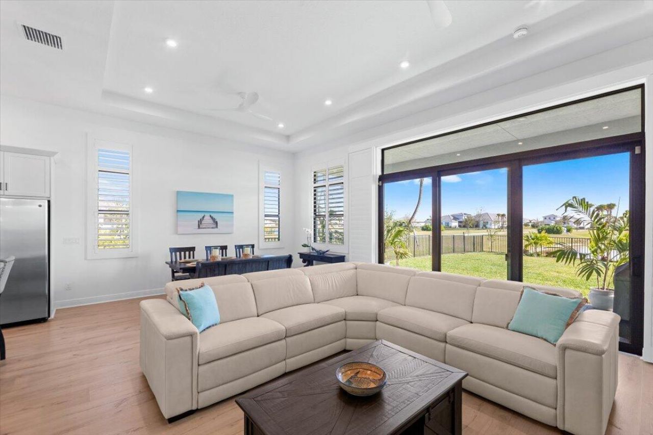 8431 SW Cantante Way, Port Saint Lucie, FL 34987 Photo