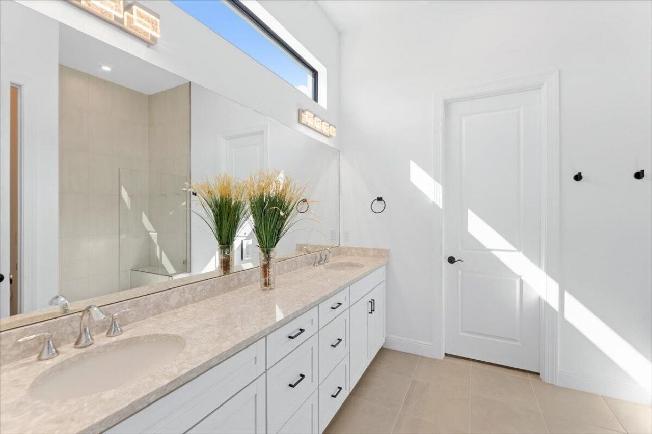 8431 SW Cantante Way, Port Saint Lucie, FL 34987 Photo