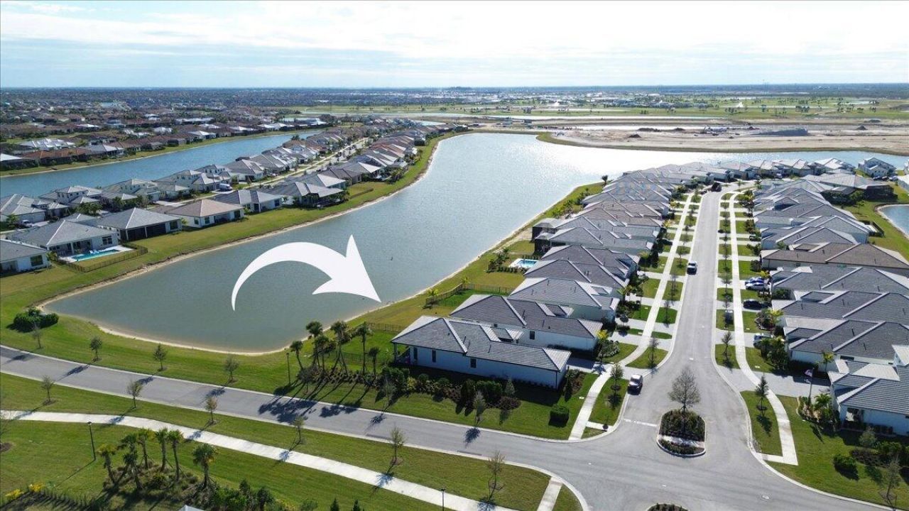 8431 SW Cantante Way, Port Saint Lucie, FL 34987 Photo