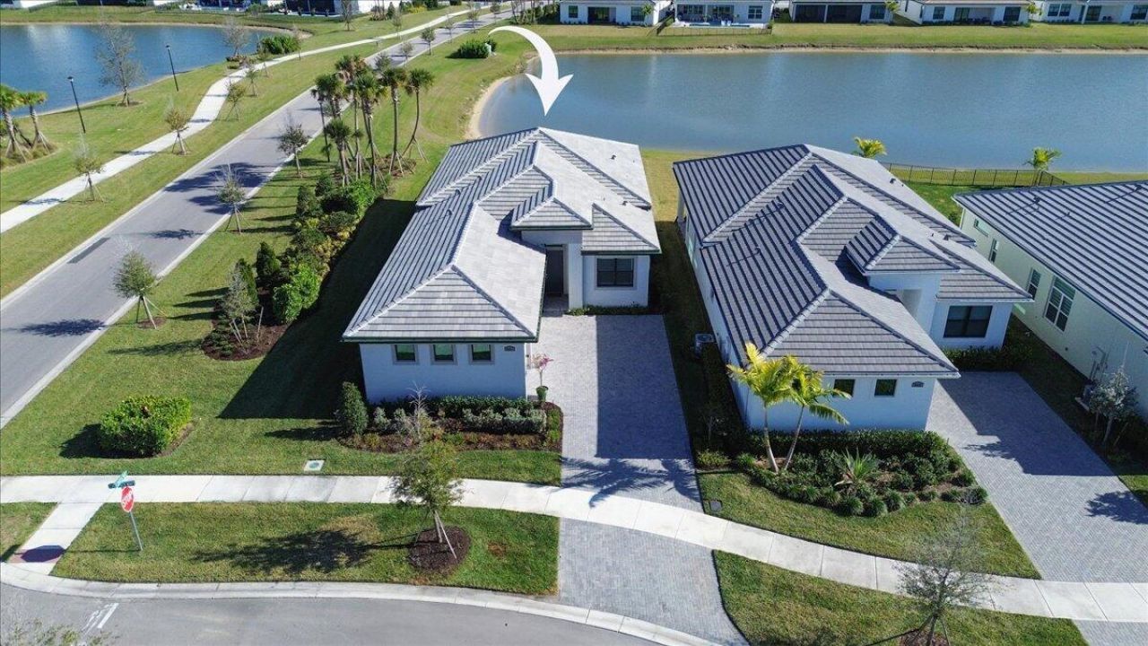 8431 SW Cantante Way, Port Saint Lucie, FL 34987 Photo