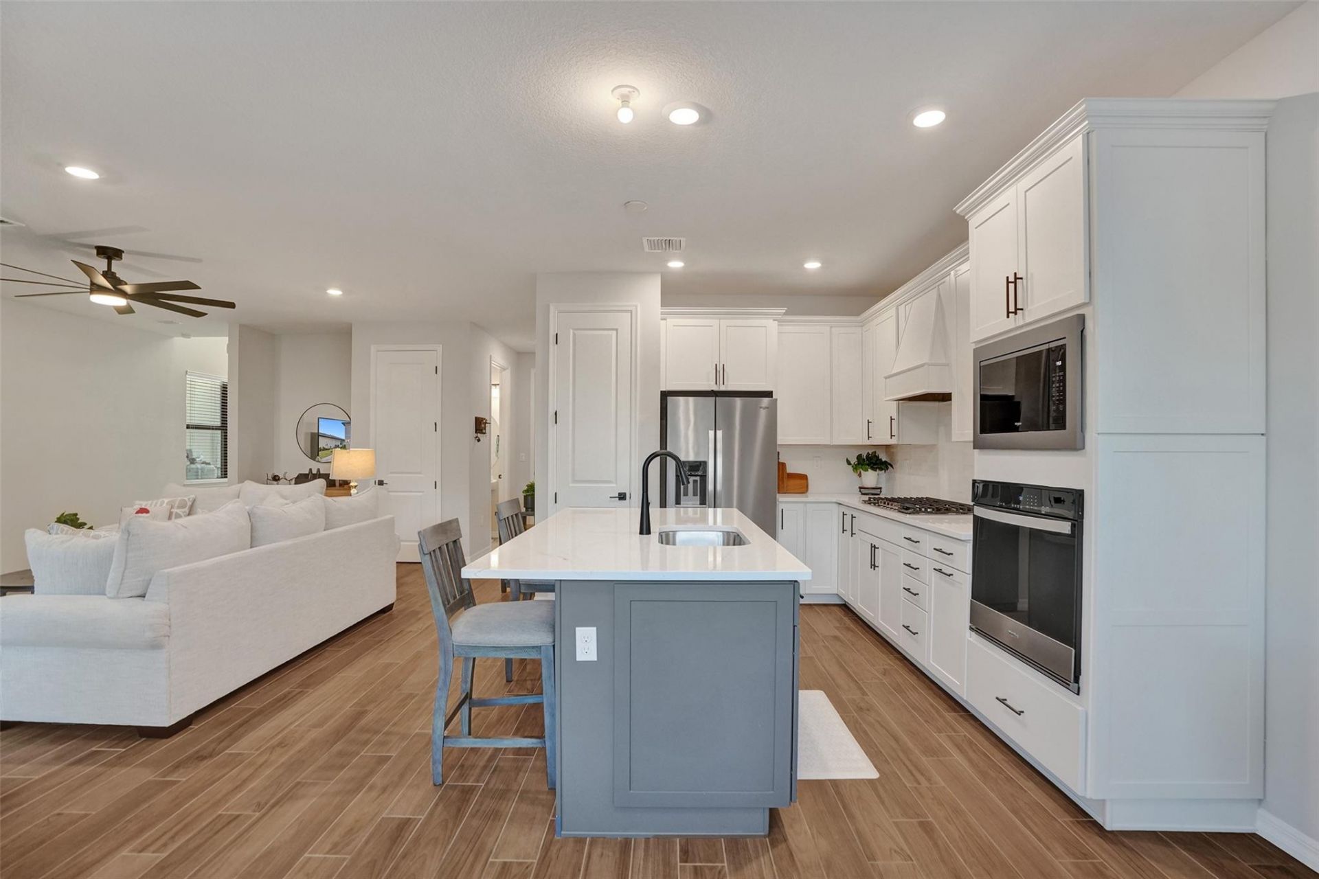 4422 S Silverwood Lane, Fort Lauderdale, FL 33309 Photo