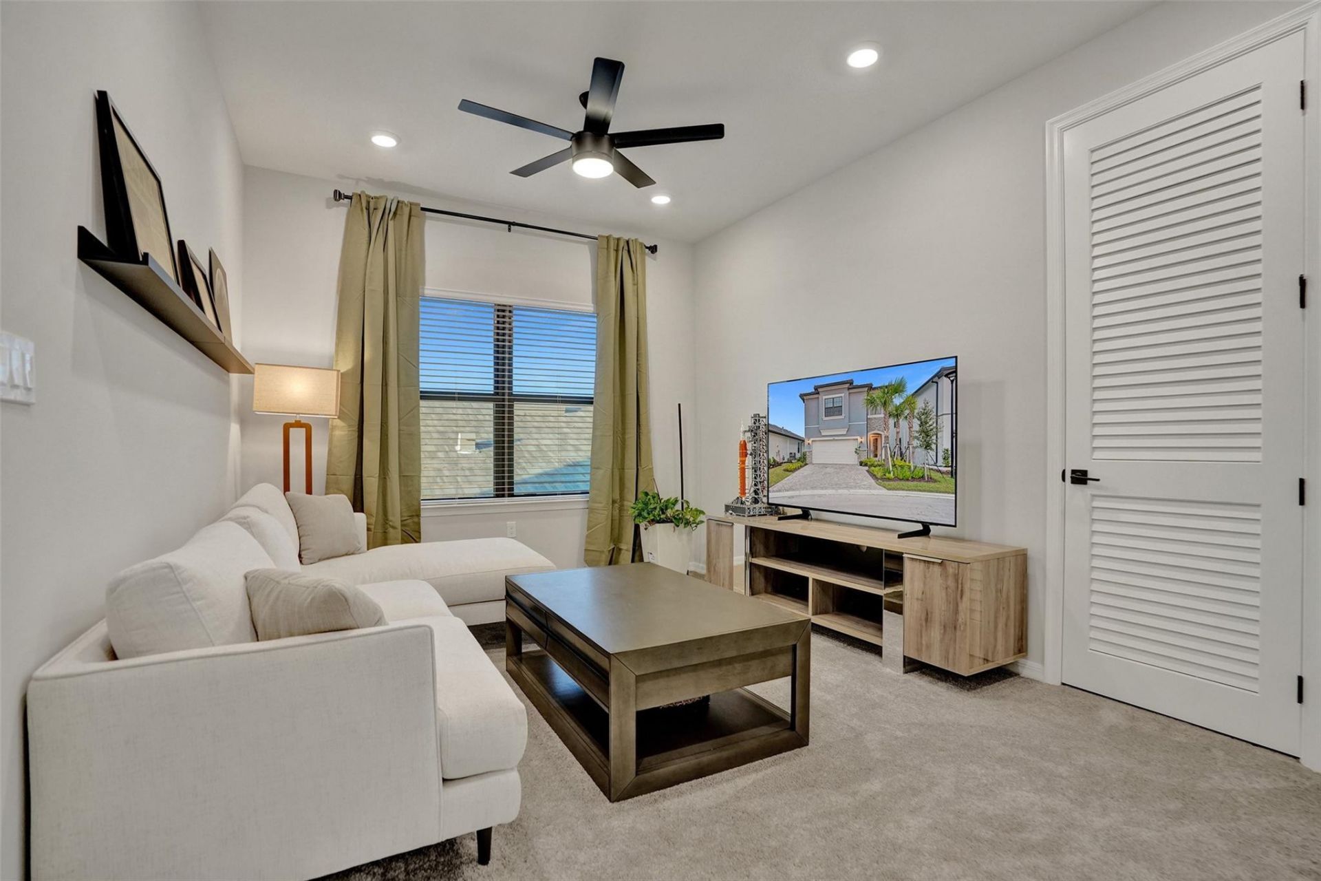 4422 S Silverwood Lane, Fort Lauderdale, FL 33309 Photo