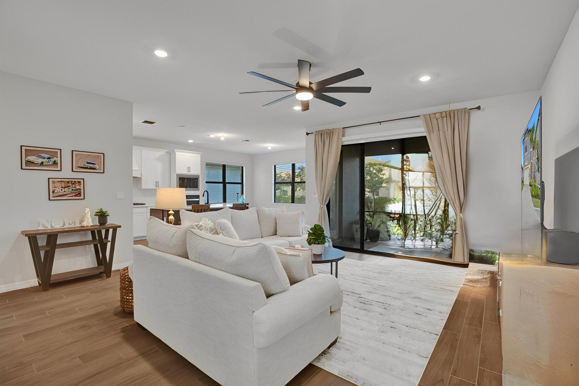 4422 S Silverwood Lane, Fort Lauderdale, FL 33309 Photo