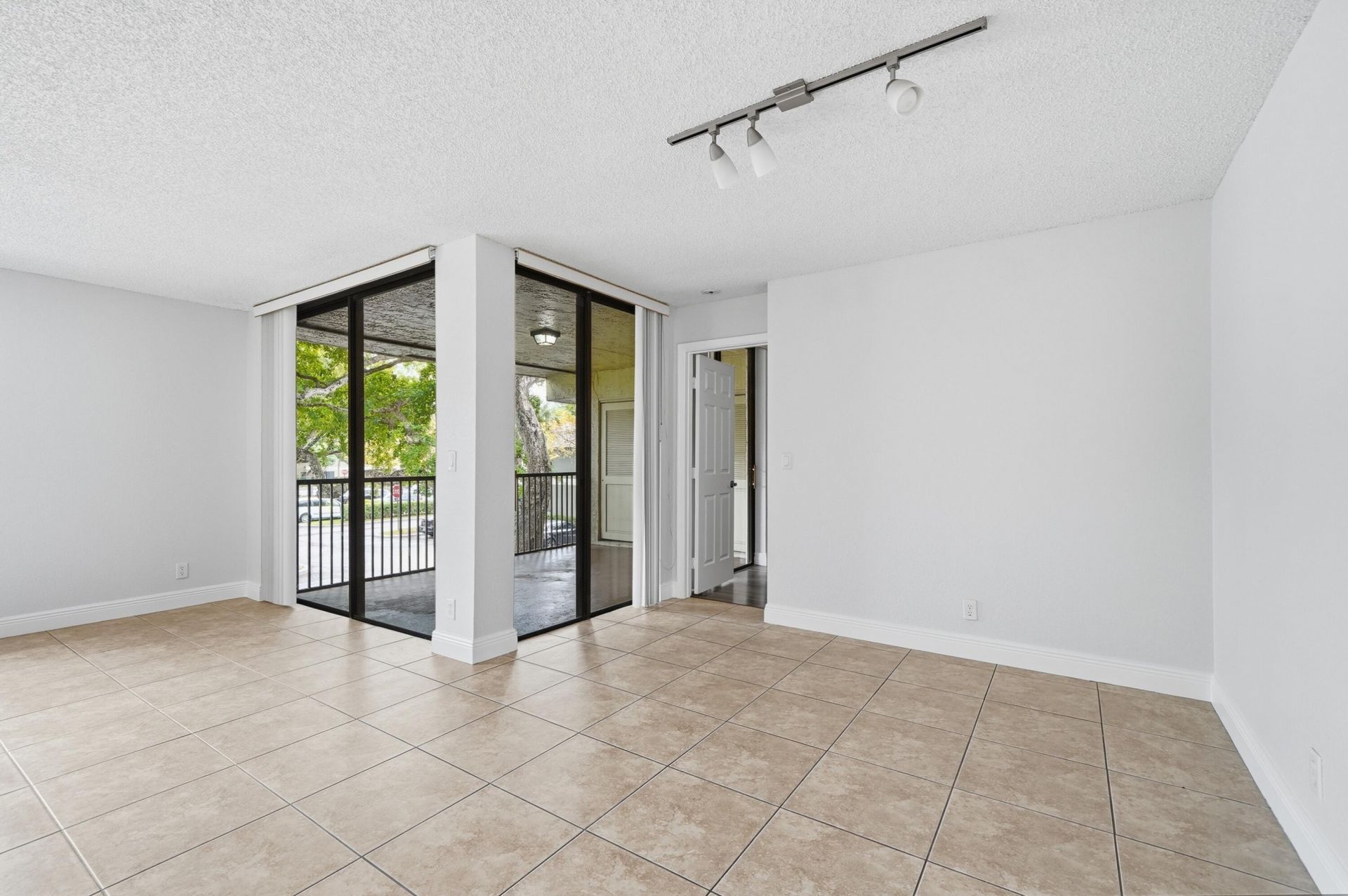 2486 NW 49th Terrace, Unit 762, Coconut Creek, FL 33063 Photo