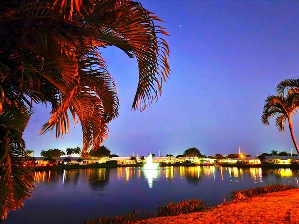 2100 SW Lake Circle Dr, Unit 110, Boynton Beach, FL 33426