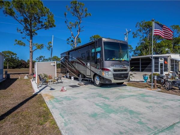 243 Caravan CIR, NORTH FORT MYERS, FL 33903