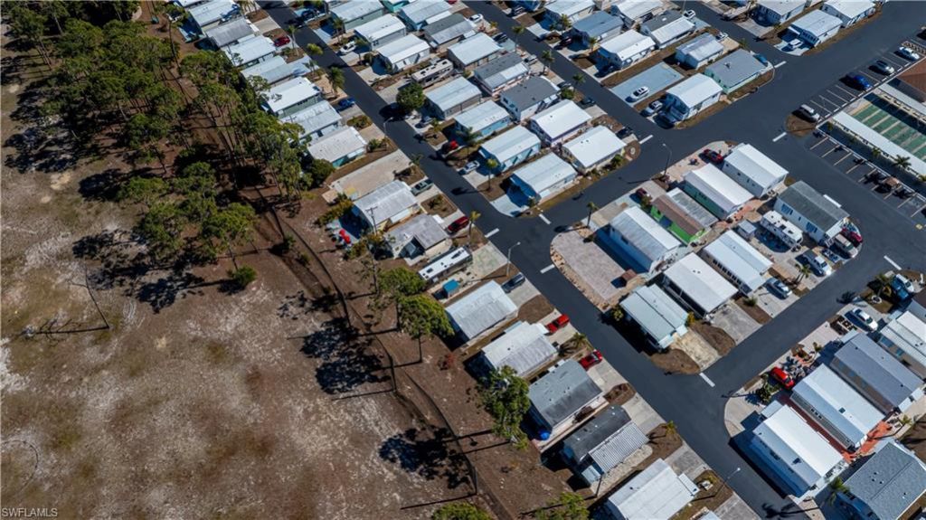 243 Caravan Cir, North Fort Myers, FL 33903 Photo