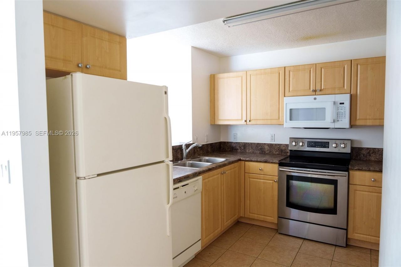 509 E Sheridan St, Unit 3083, Dania Beach, FL 33004 Photo