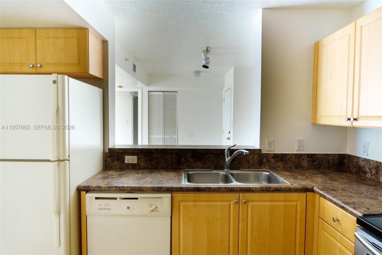 509 E Sheridan St, Unit 3083, Dania Beach, FL 33004 Photo