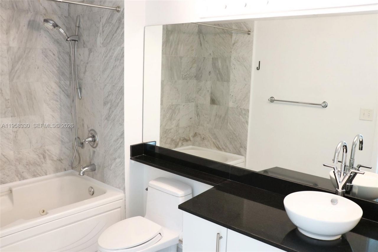 31 SE 5th St, Unit 507, Miami, FL 33131 Photo