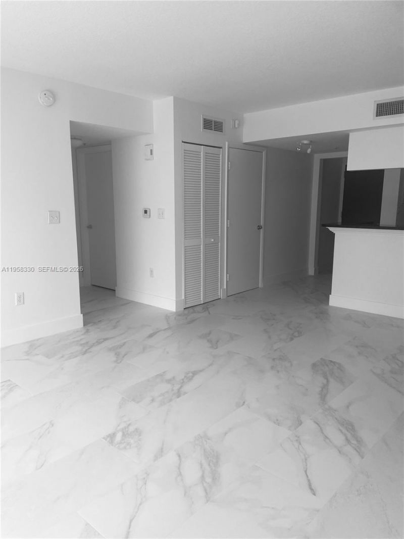 31 SE 5th St, Unit 507, Miami, FL 33131 Photo