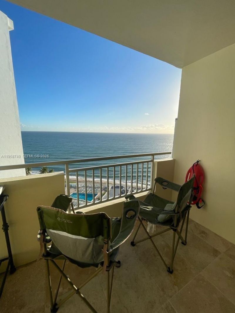 3180 S Ocean Dr, Unit 1602, Hallandale Beach, FL 33009 Photo