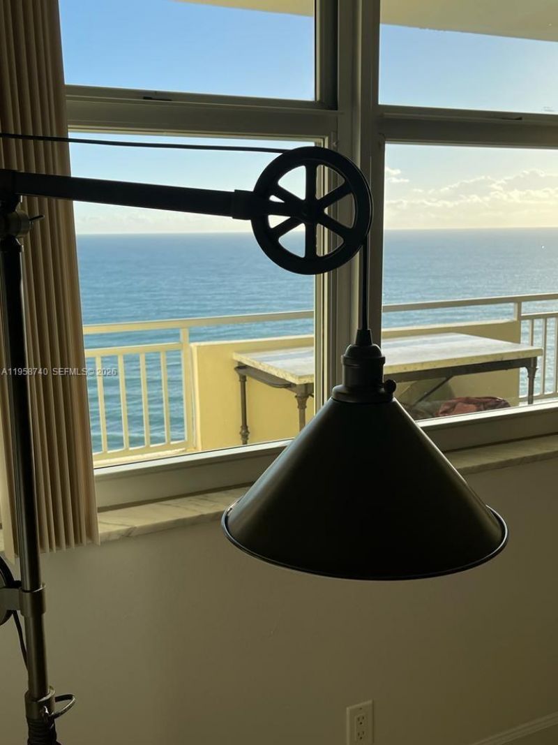3180 S Ocean Dr, Unit 1602, Hallandale Beach, FL 33009 Photo