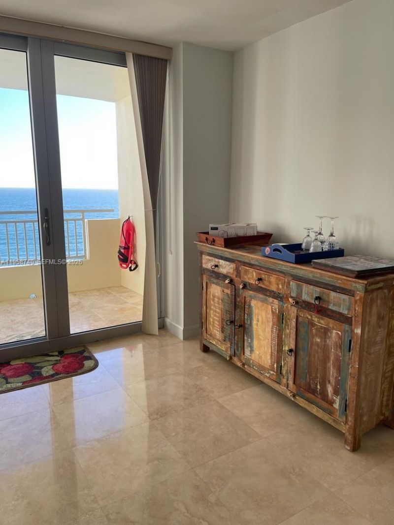 3180 S Ocean Dr, Unit 1602, Hallandale Beach, FL 33009 Photo