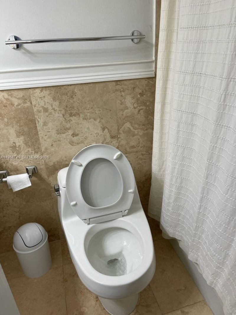 3180 S Ocean Dr, Unit 1602, Hallandale Beach, FL 33009 Photo