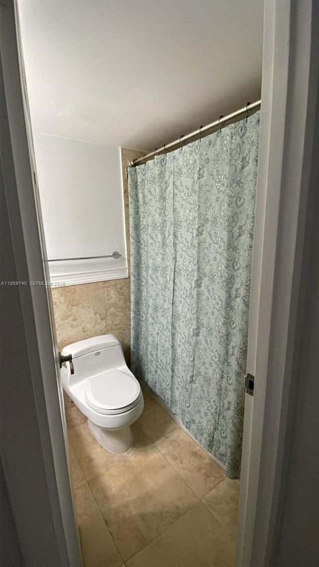 3180 S Ocean Dr, Unit 1602, Hallandale Beach, FL 33009 Photo