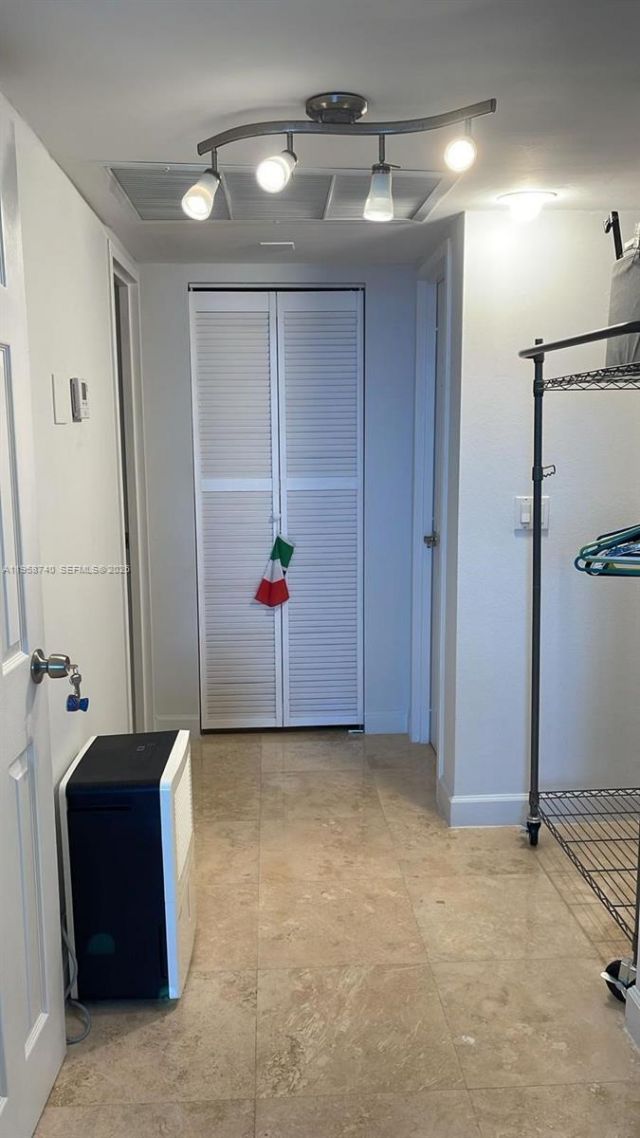 3180 S Ocean Dr, Unit 1602, Hallandale Beach, FL 33009 Photo