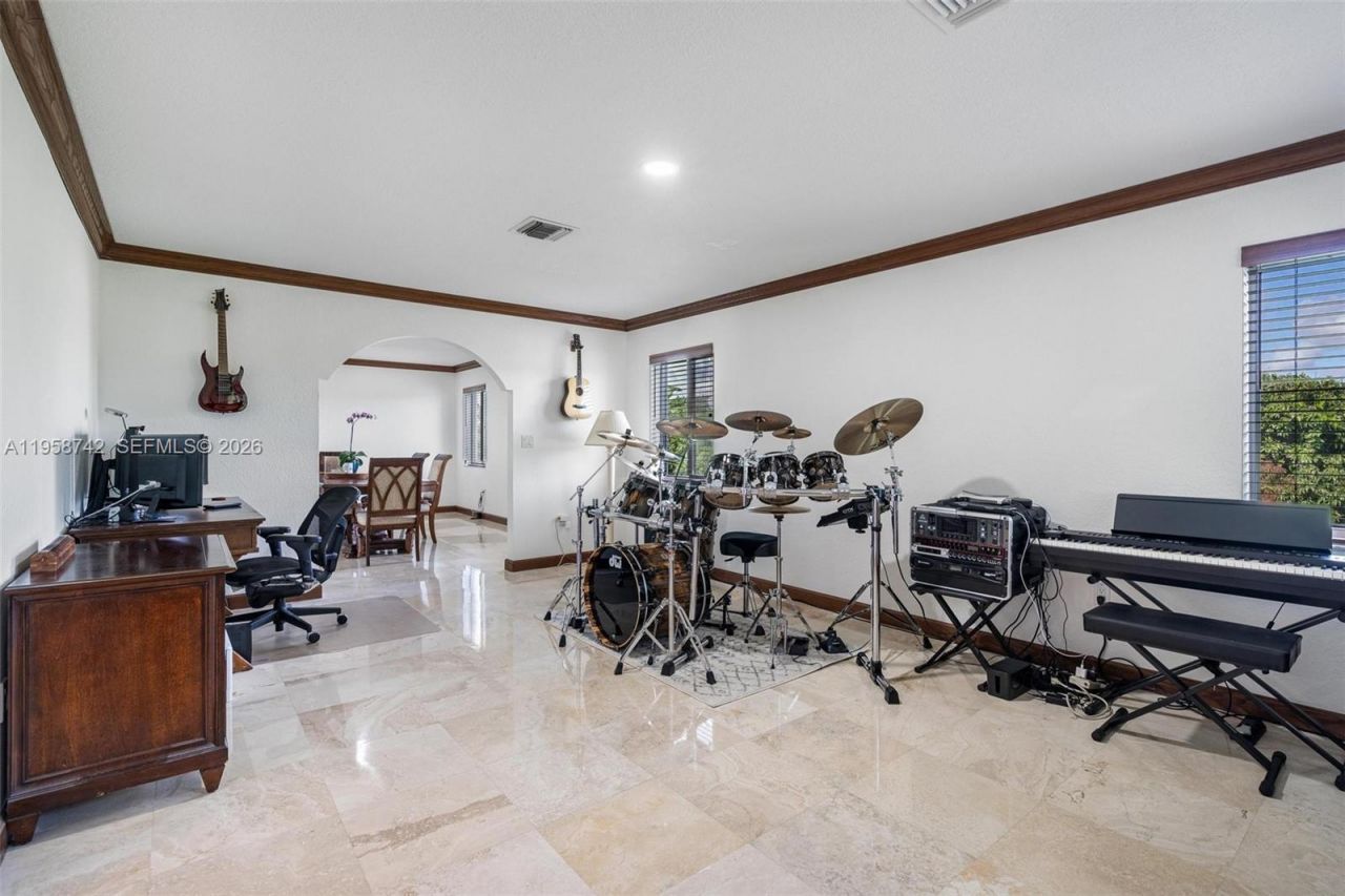 20520 SW 190th St , Miami, FL 33187 Photo