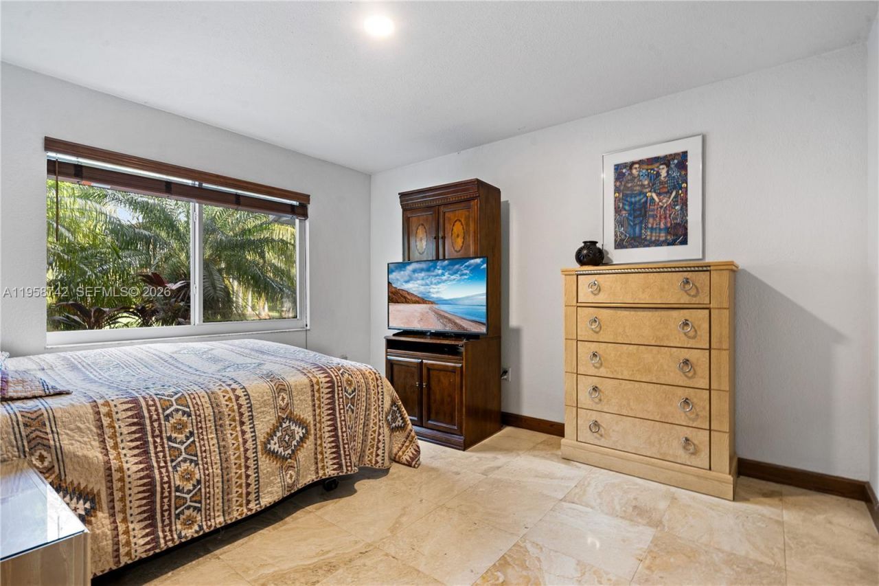 20520 SW 190th St , Miami, FL 33187 Photo