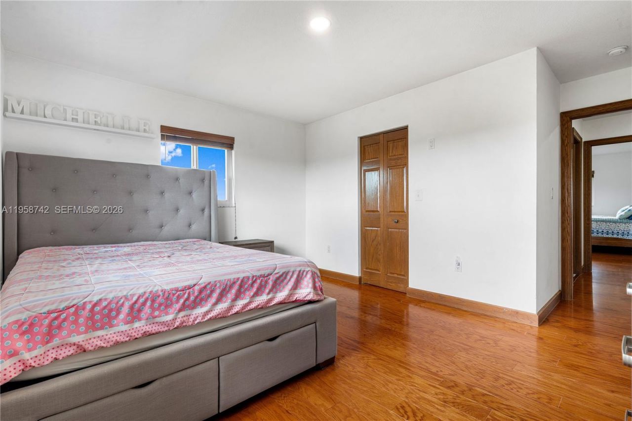 20520 SW 190th St , Miami, FL 33187 Photo