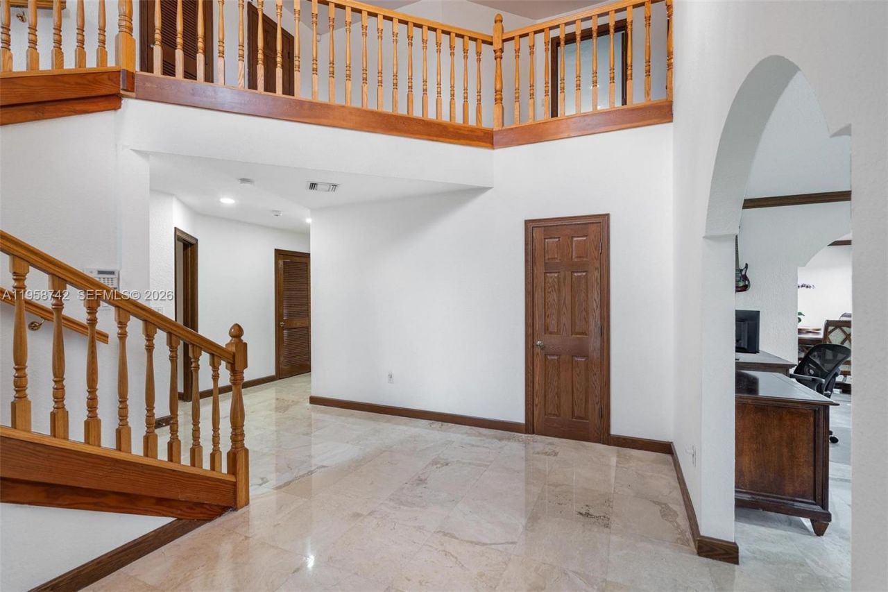 20520 SW 190th St , Miami, FL 33187 Photo