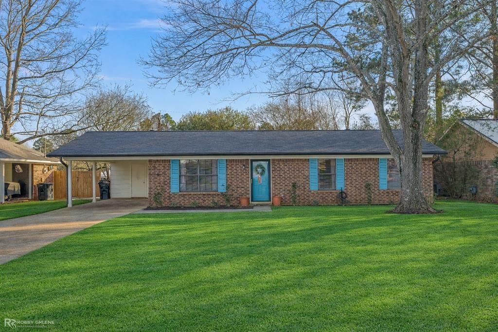 427 Cherry Oak Lane, Haughton, LA 71037 Main Photo