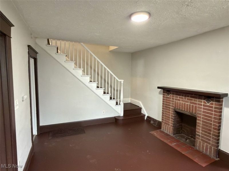 1578 Pilgrim Street, Akron, OH 44305 Photo 3