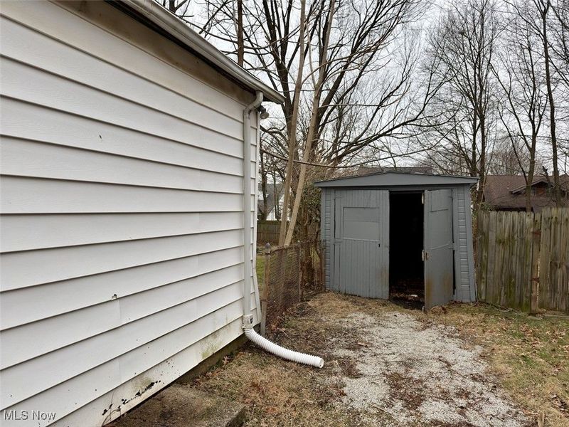 1578 Pilgrim Street, Akron, OH 44305 Photo 8