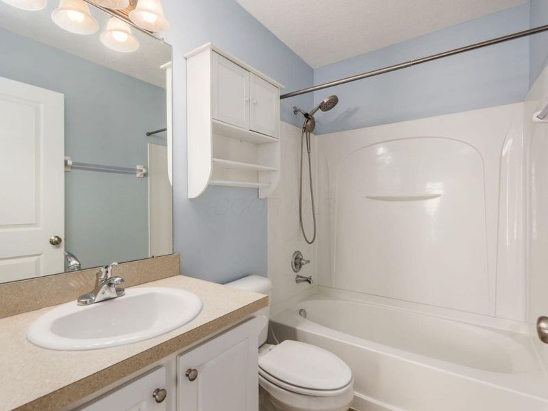 5545 Rainbow Falls Street, Unit 7-5545, Dublin, OH 43016 Photo 23