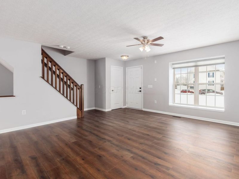 5545 Rainbow Falls Street, Unit 7-5545, Dublin, OH 43016 Photo 6