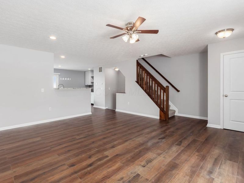 5545 Rainbow Falls Street, Unit 7-5545, Dublin, OH 43016 Photo 7