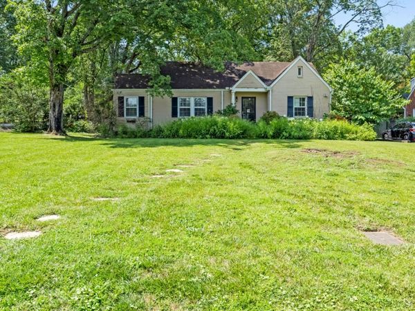 4207 Belmont Park Ter , Nashville, TN 37215