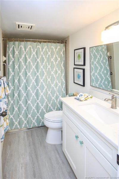 4720 NE Sandpebble Trace, Unit 203, Stuart, FL 34996 Photo