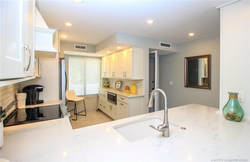4720 NE Sandpebble Trace, Unit 203, Stuart, FL 34996 Photo