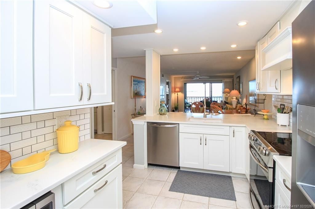 4720 NE Sandpebble Trace, Unit 203, Stuart, FL 34996 Photo