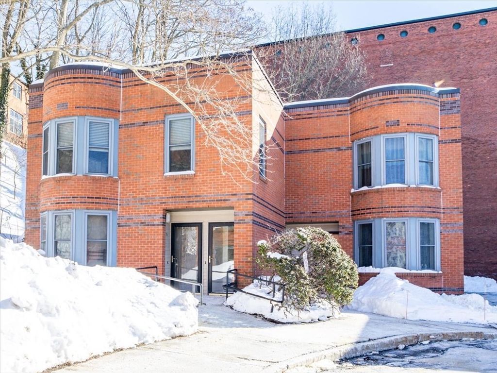 7 Eugene Circle Boston, MA 02130