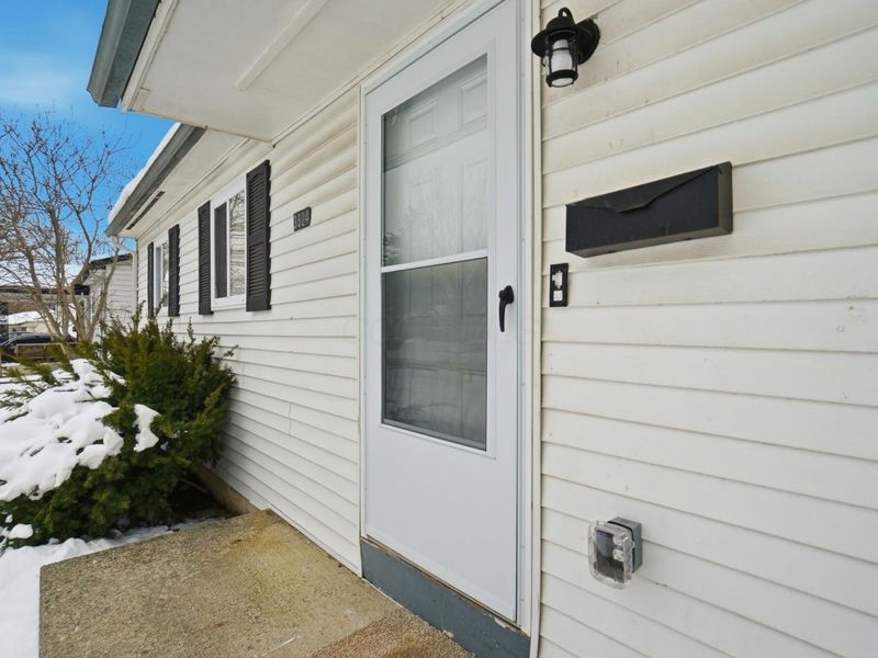 3824 Wade Road, Columbus, OH 43232 Photo 5